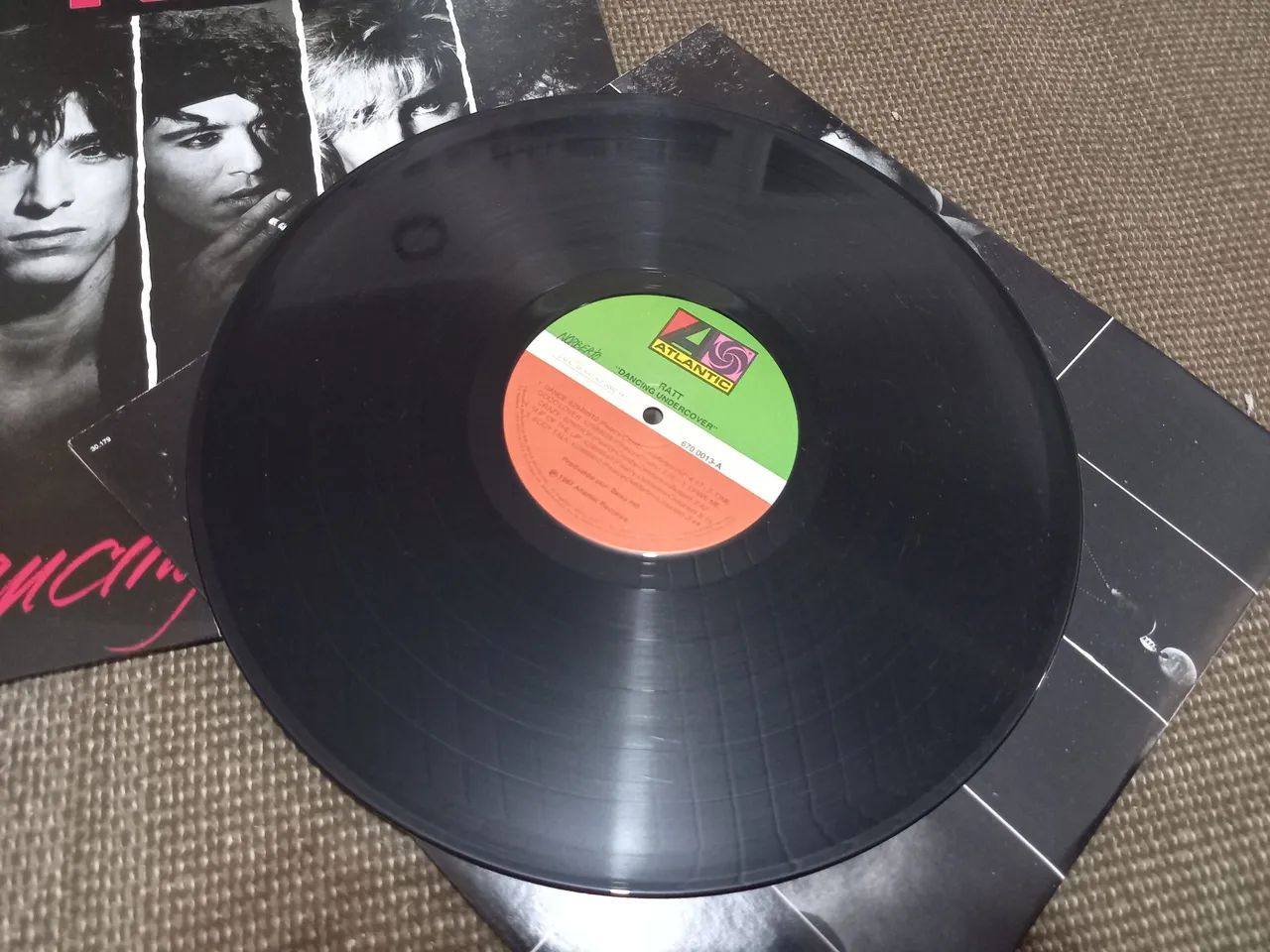 Lp RAT - Dancing Undercover  - Foto 4