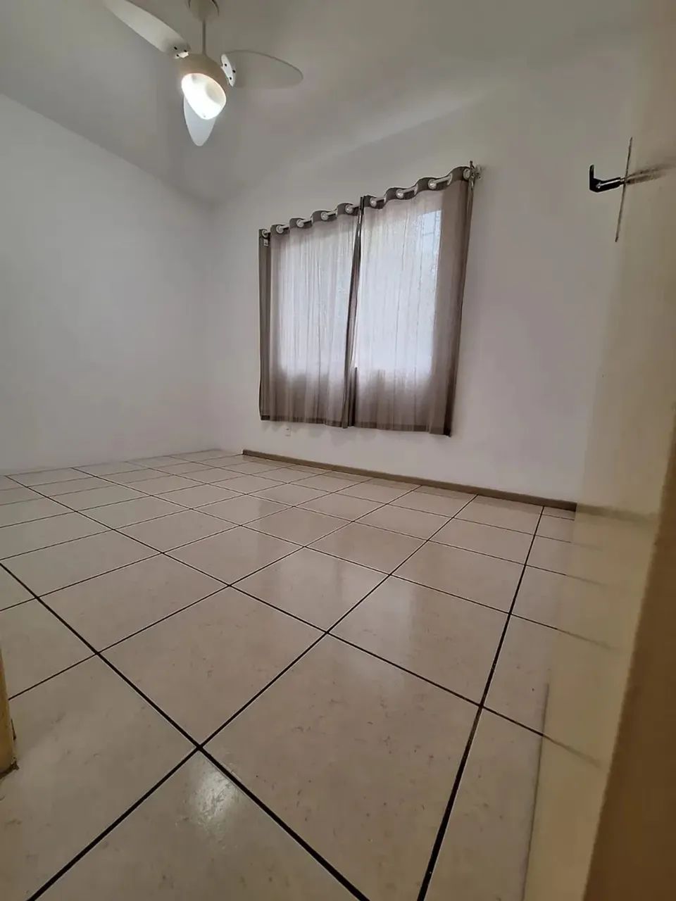 Apartamento para aluguel possui 90 metros quadrados com 2 quartos - Foto 11