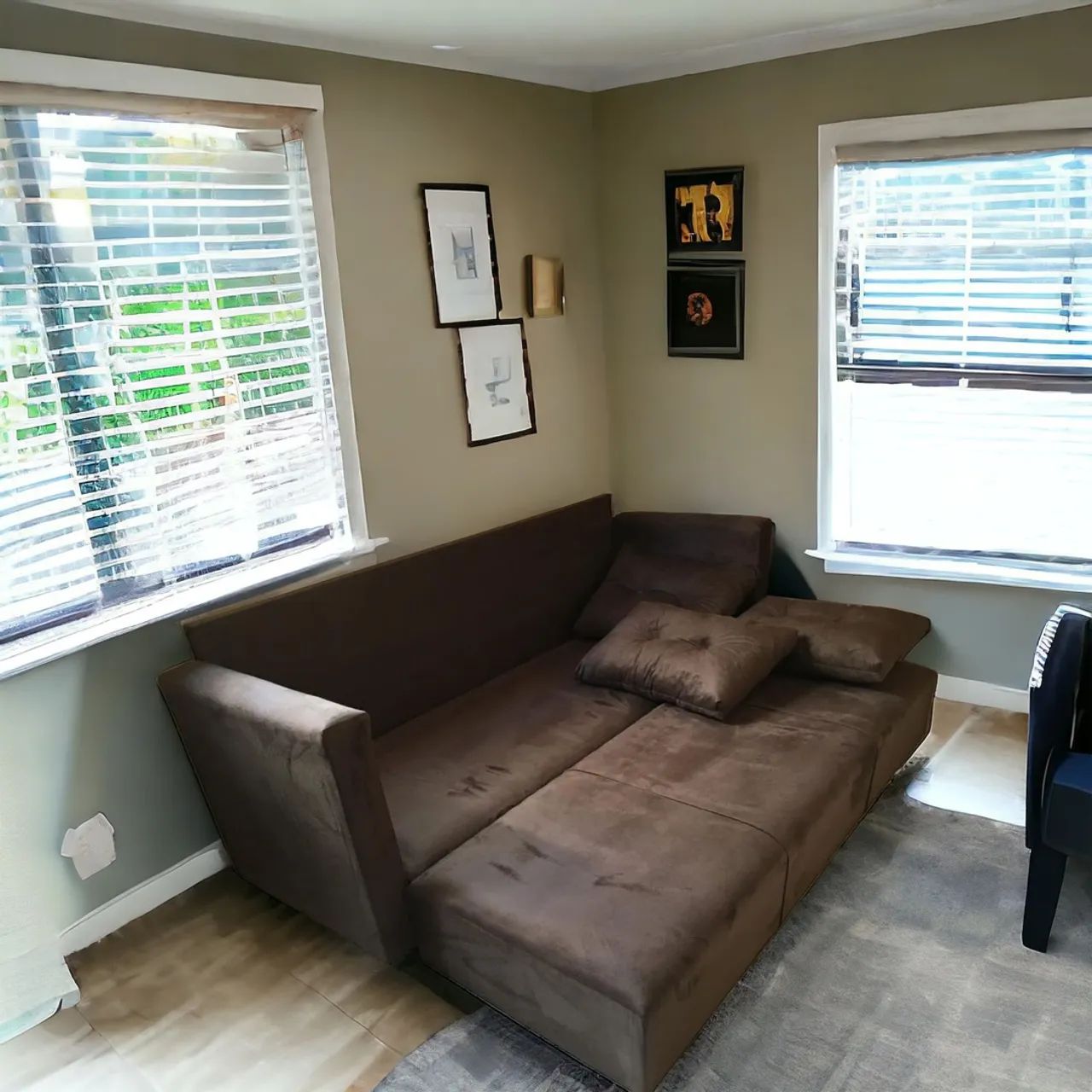 Sofá cama muito prático em várias cores 