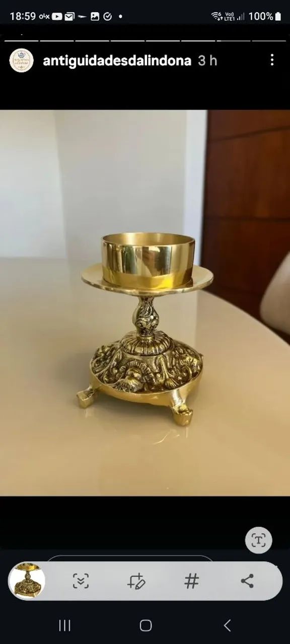 Castiçal  de metal. - Foto 5