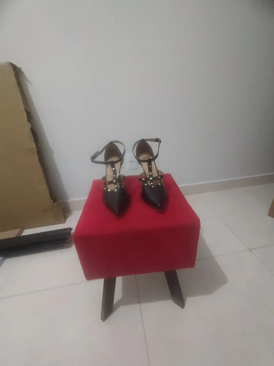 Sandália de salto alto preta - Foto 5