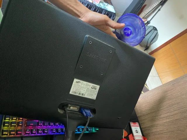 Monitor 64296996804483122