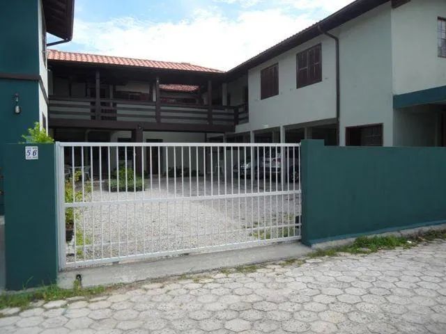 Foto - Florianópolis - Armação do Pântano do Sul