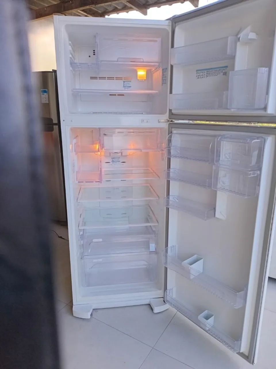 Linda geladeira Electrolux fros free 500 litros  - Foto 2