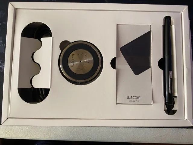 Mesa Digitalizadora Wacom Intuos Pro Small PTH460 64407468196609122