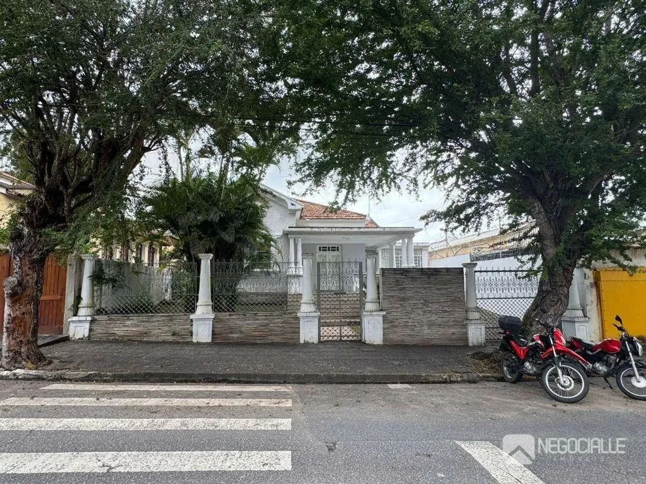 Casa com 4 dormitórios para alugar, 338 m² por R$ 4.000,00/mês - Prata - Campina Grande/PB
