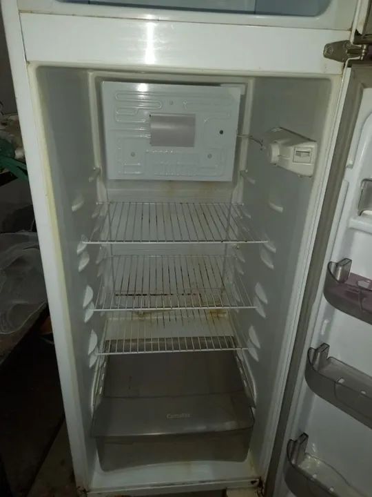 Geladeira com Defeito - Foto 5