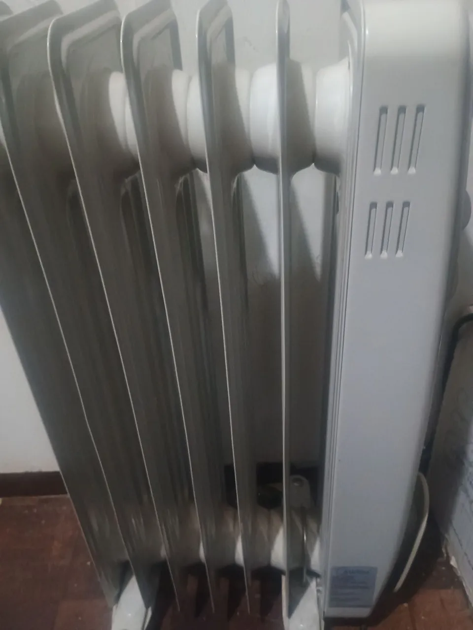 Aquecedor Elétrico de Óleo