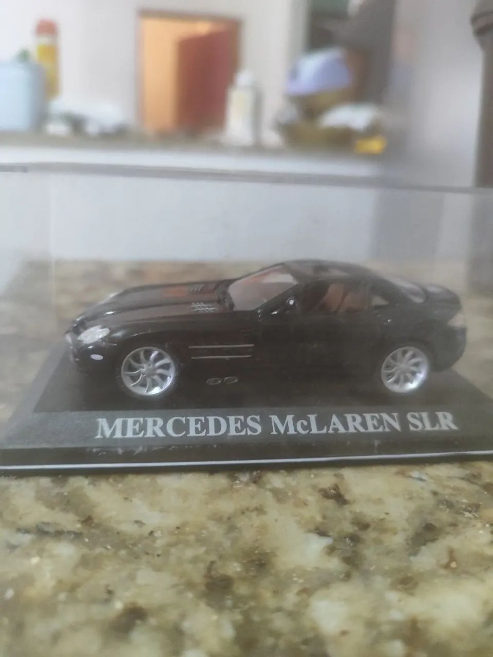 Miniatura Mercedes McLaren SLR