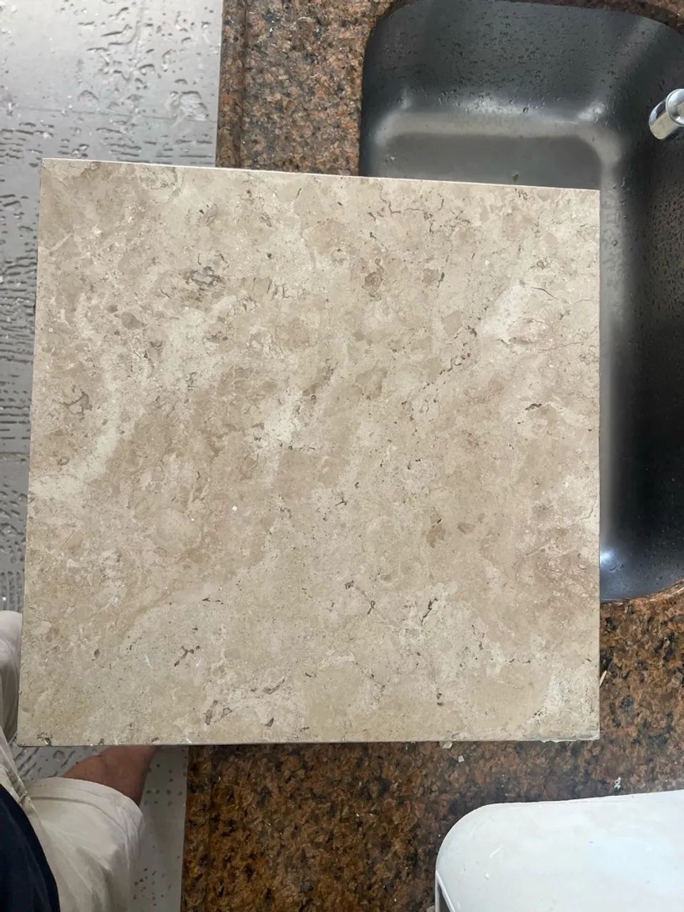 Piso de mármore travertino 