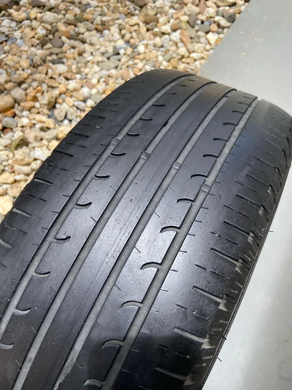 Par de Pneus GoodYear 215/60R 17  - aceito proposta - Foto 4