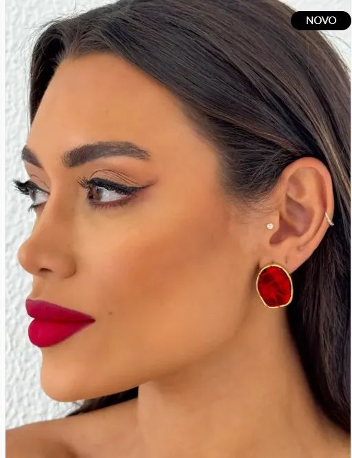 Brinco Folheado a Ouro 18k Círculo Resinado Vermelho