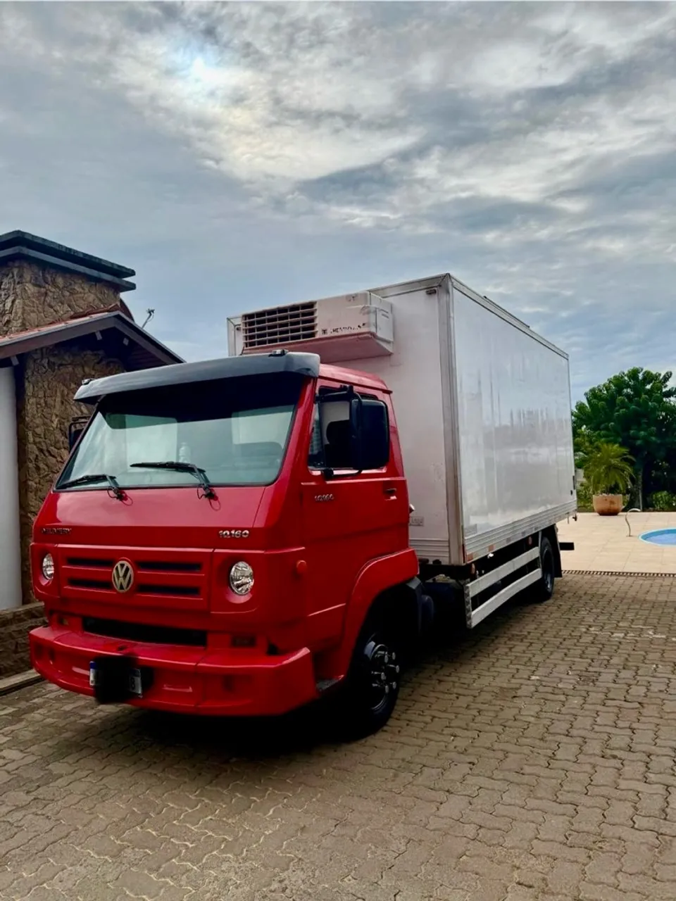 Caminhão VW 10.160 Baú Refrigerado