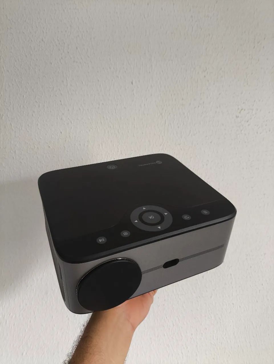 Projetor Multimídia Goldentec 7000 Lumens Full HD muito novo !