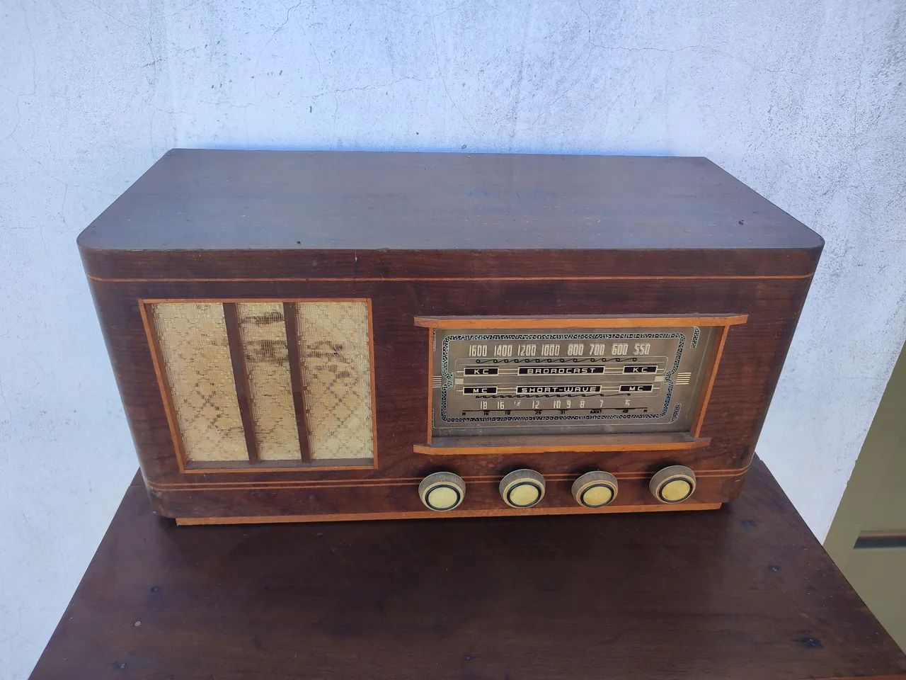 rádio antigo 