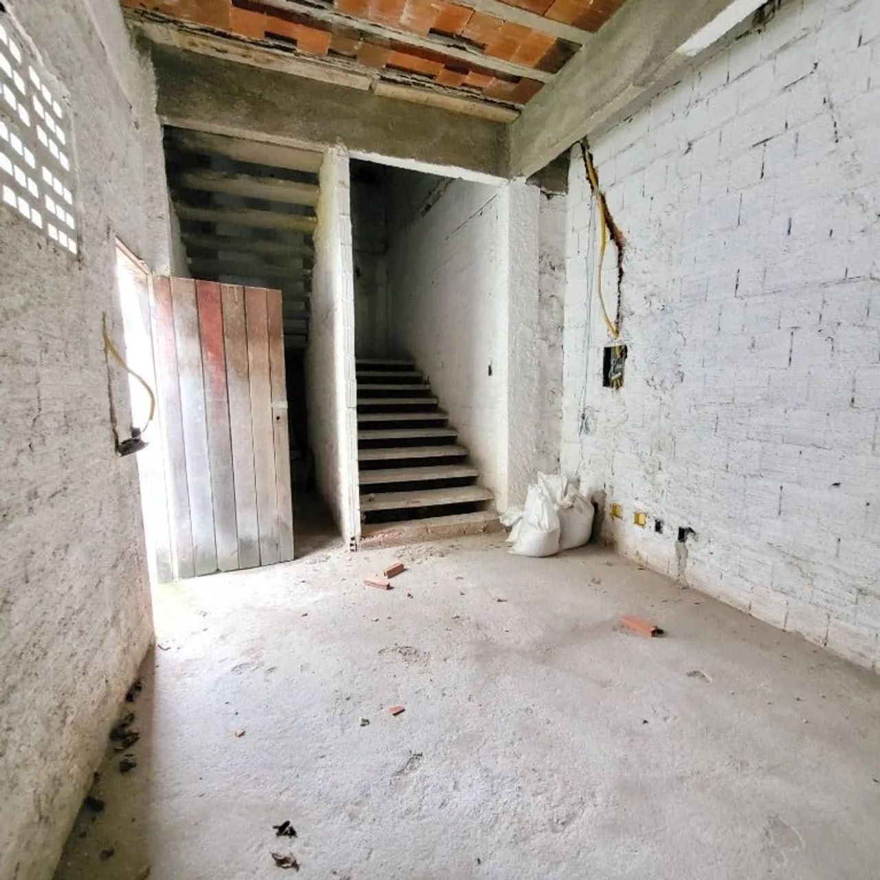 Parte Superior em Posto de Combustível para alugar, 172 m² por R$ 13.760/mês - Montese - F - Foto 2