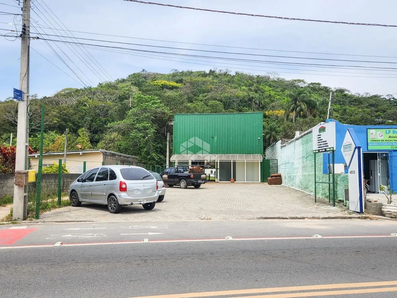 Galpão / Depósito / Armazém para venda - Rio Tavares