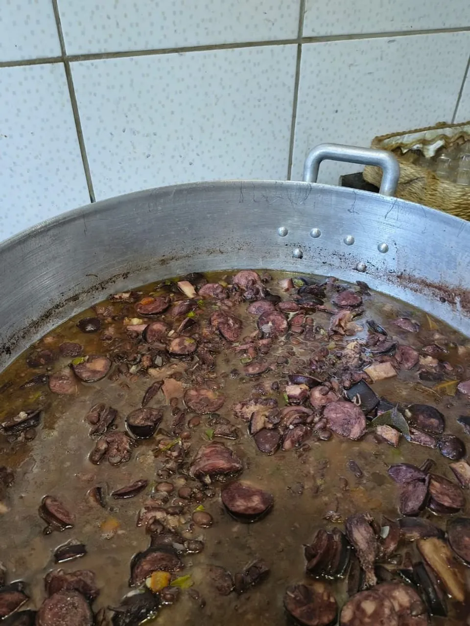 Feijoada para eventos e almoços no Eusébio e fortaleza - completa e Deliciosa!