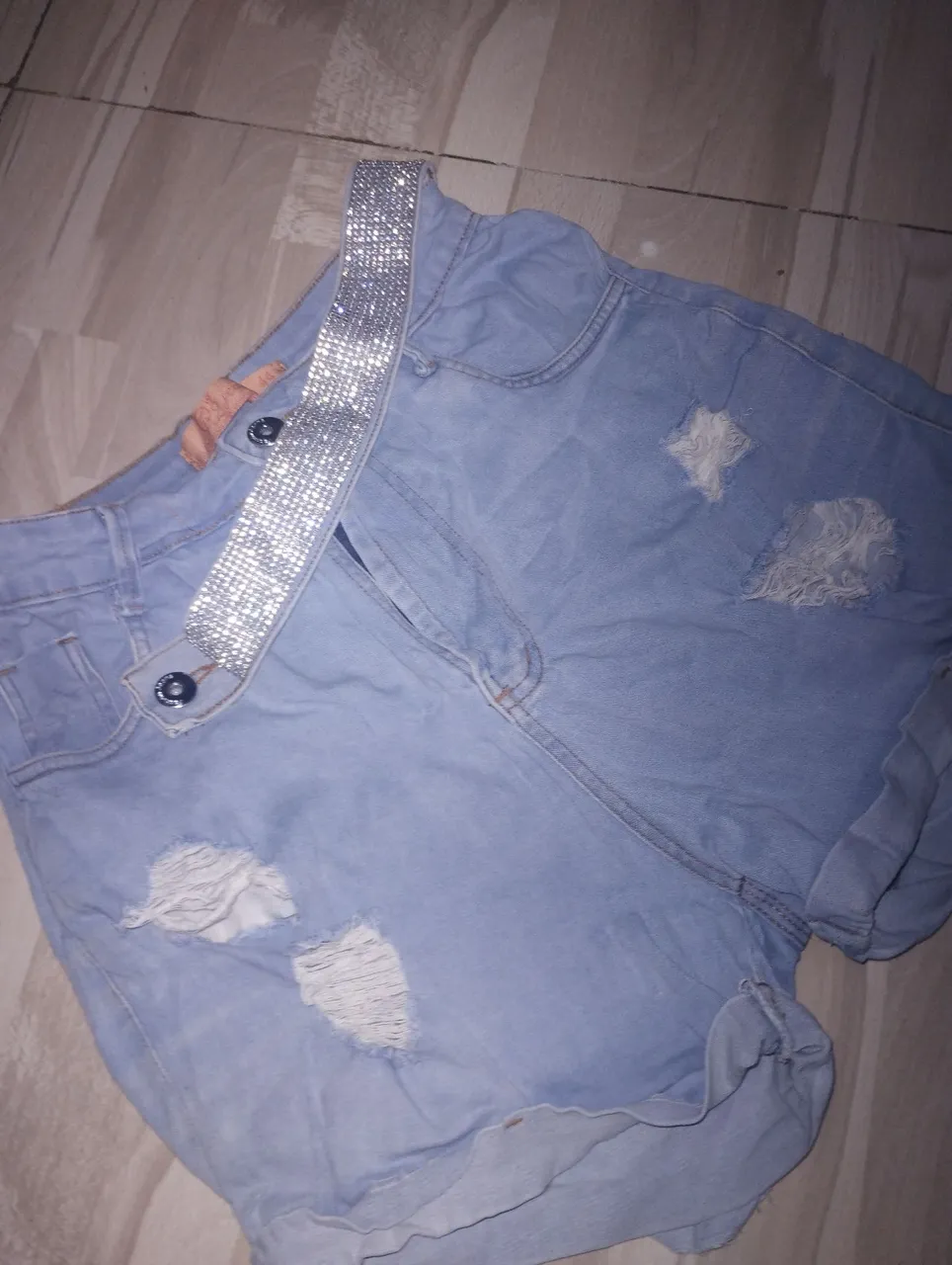 Shorts Jeans com Cinto Strass