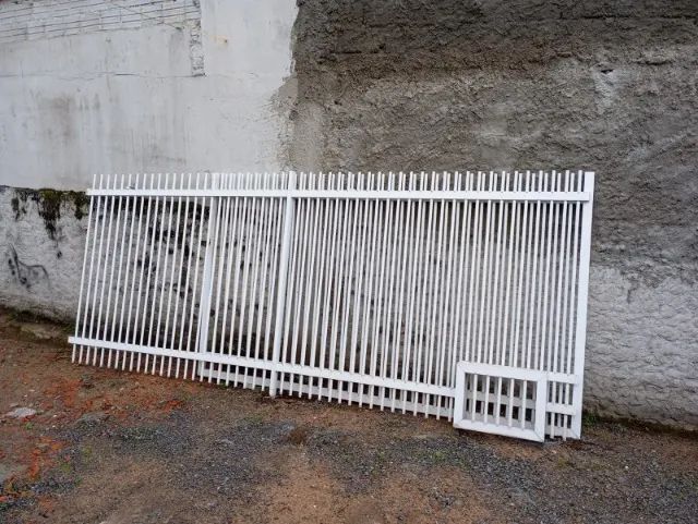 Portão e grade64673147321603121