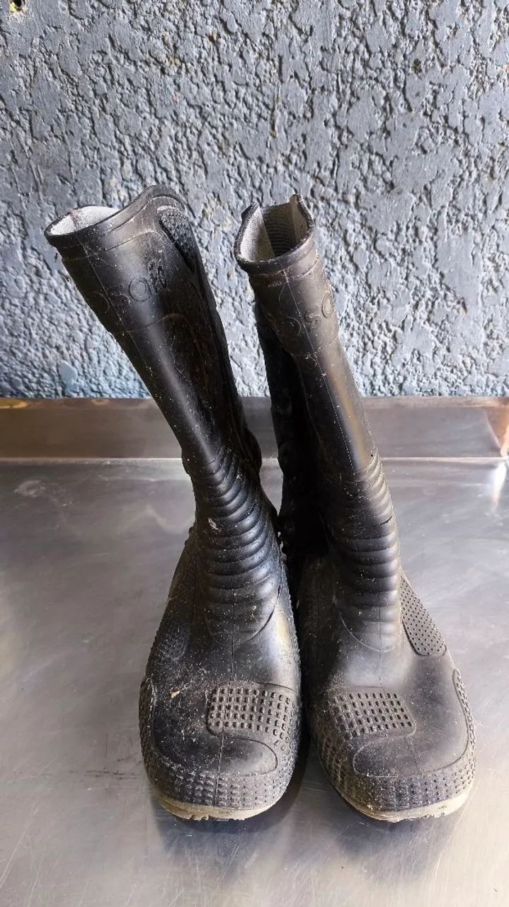 Botas de Borracha - Perfeitas para Trabalho e Lazer - Foto 6