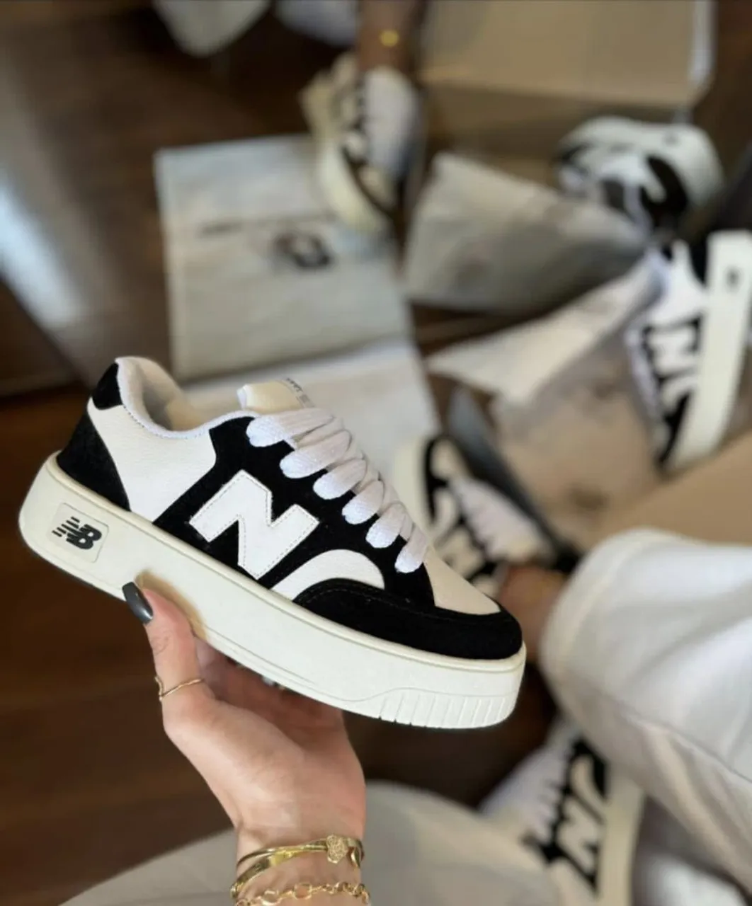 Tênis New Balance 550 Preto e Branco