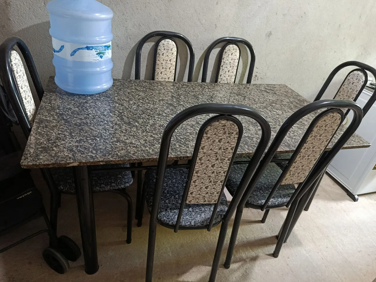 Mesa de Jantar com 6 cadeiras
