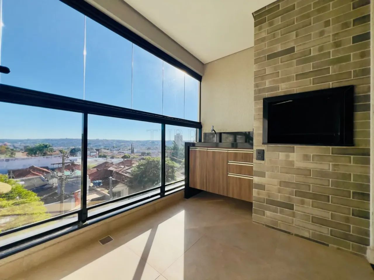 Apartamento à venda no edifício Residencial Melro em Bauru-SP.