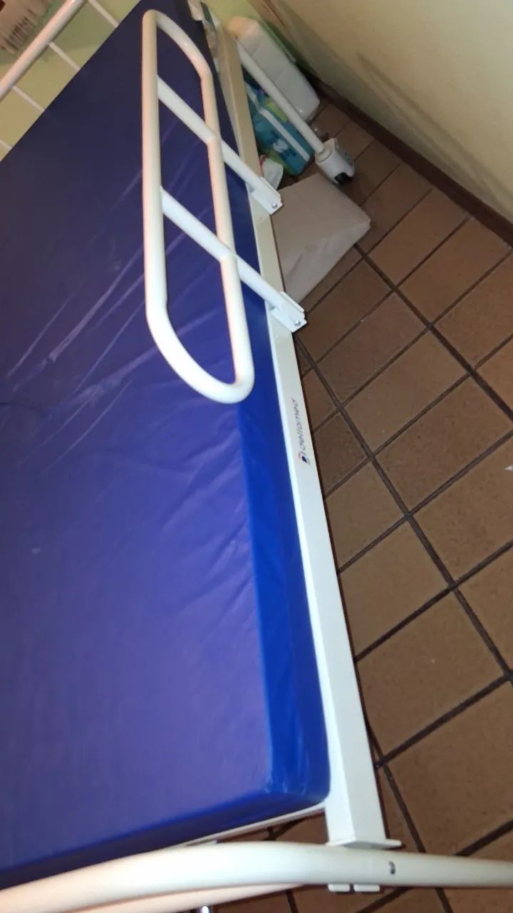 CAMA HOSPITALAR COM COLCHÃO  - Foto 4