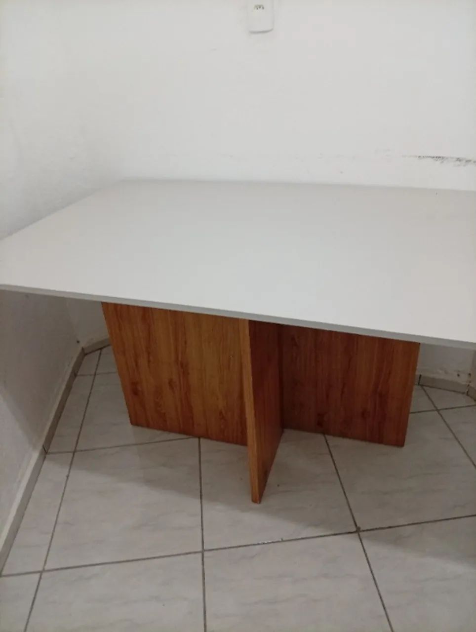 Mesa de jantar e 4 cadeirad - Foto 2