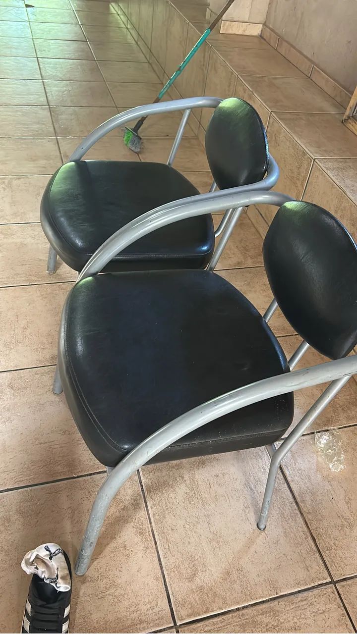 Cadeiras bacana, confortáveis e baratinhas