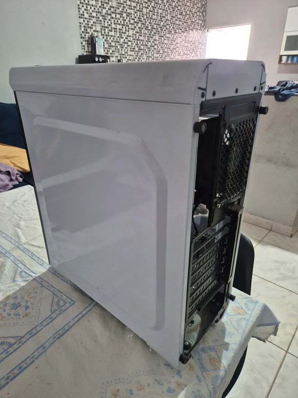 Gabinete Gamer Mid Tower AERO-500 AEROCOOL - Foto 3