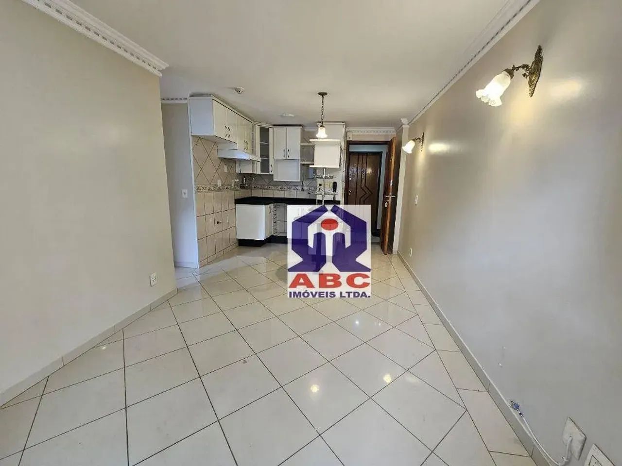Apartamento de 02 Quartos, com Varada, Garagem Coberta e Portaria 24 horas - Foto 4