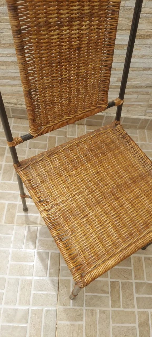 Mesa de vidro com 4 cadeiras em ferro e palha - Foto 2
