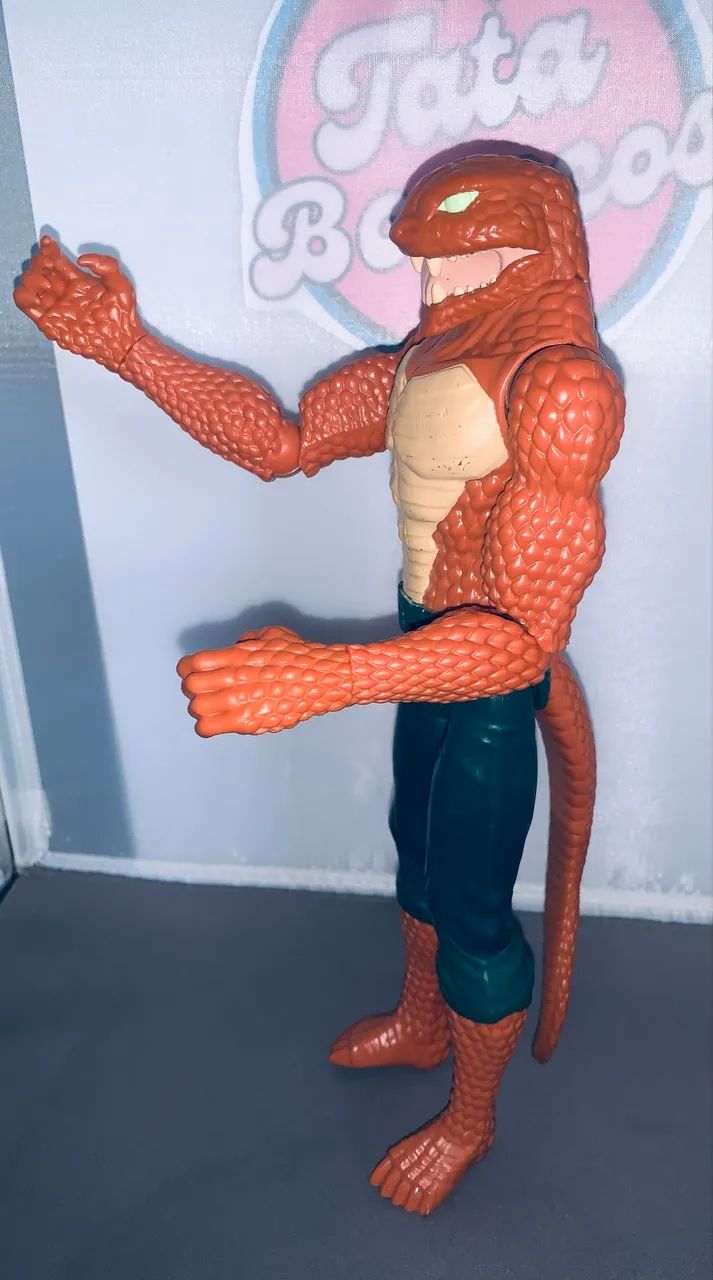 Copperhead da DC Comics, Spin Master. 30cm semi novo - Foto 3