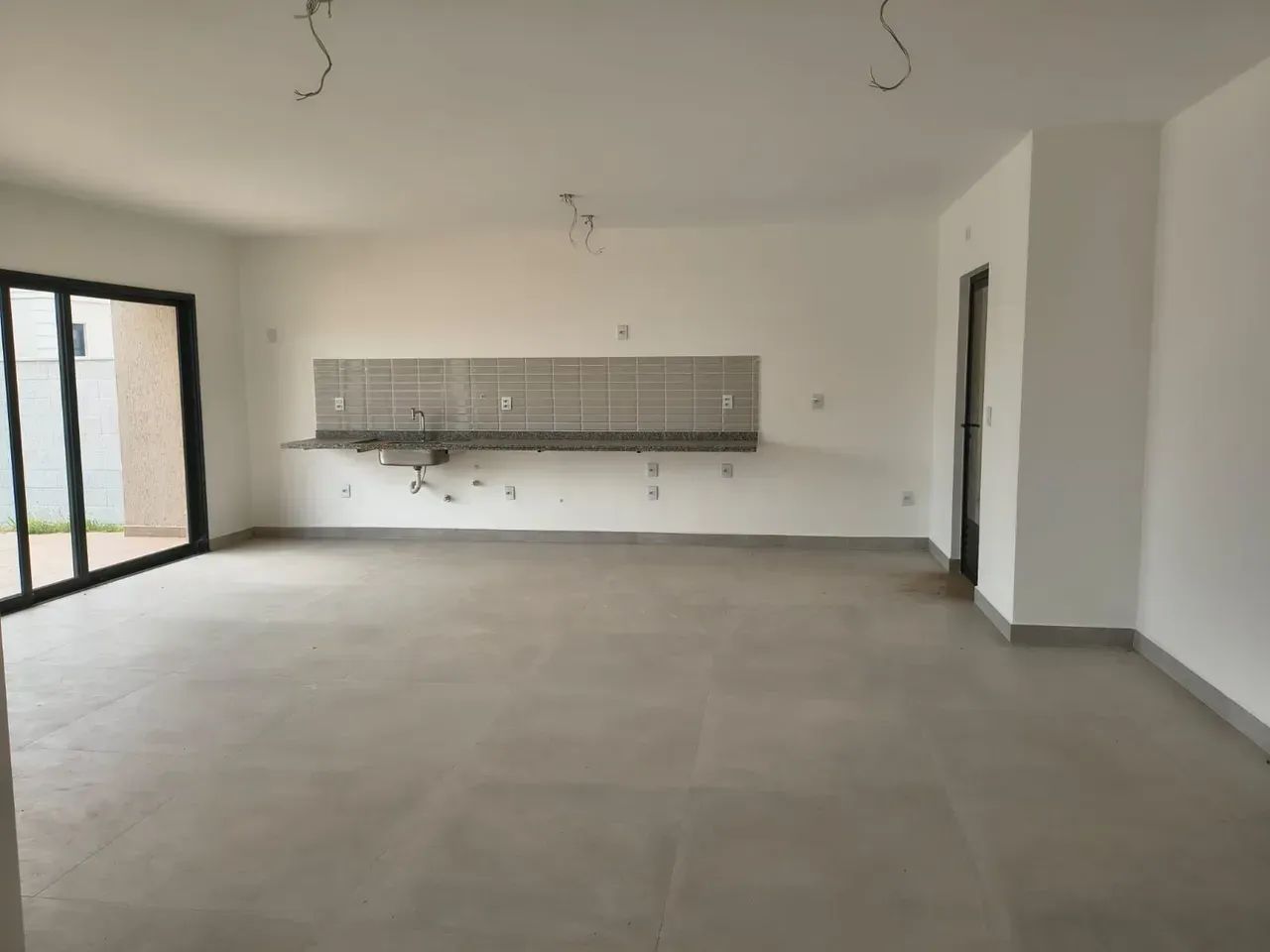 Sobrado em condomínio fechado Jd. Lyon com 172m² com 4 - Foto 2