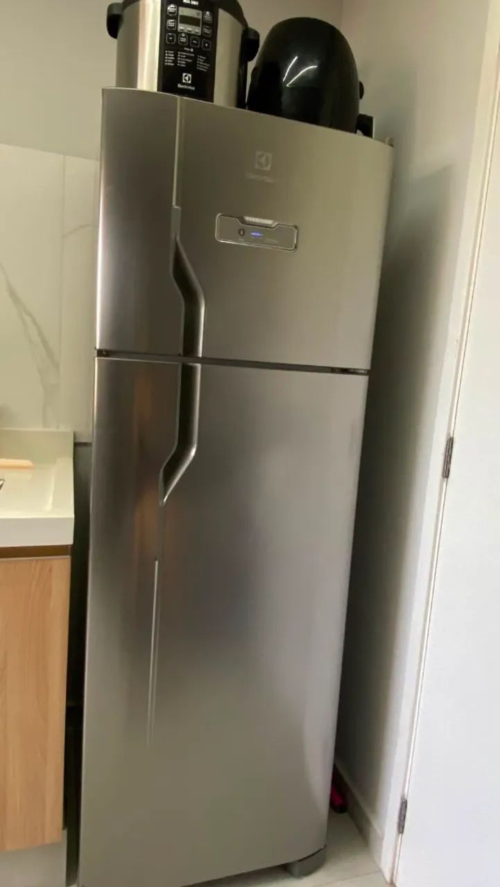 Geladeira Electrolux 371 Litros