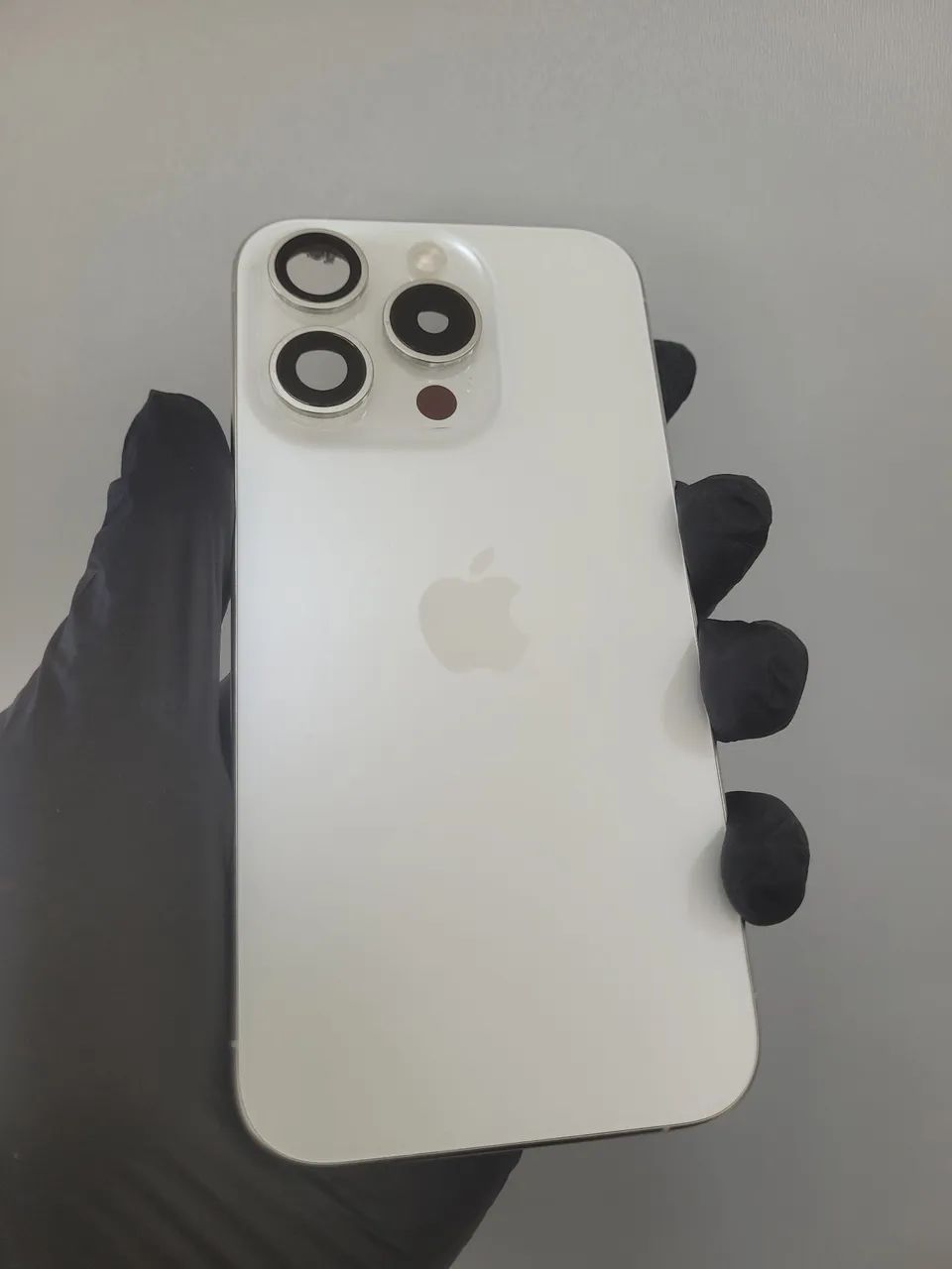 Carcaça Chassi iPhone 15 Pro Branca Original Usada Esim