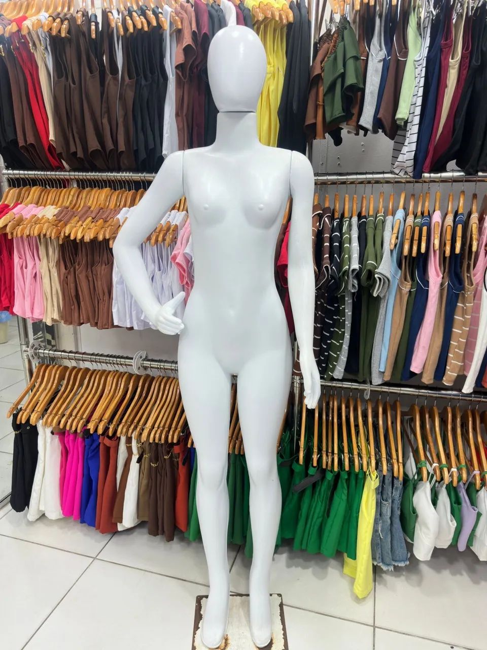 Manequim feminino