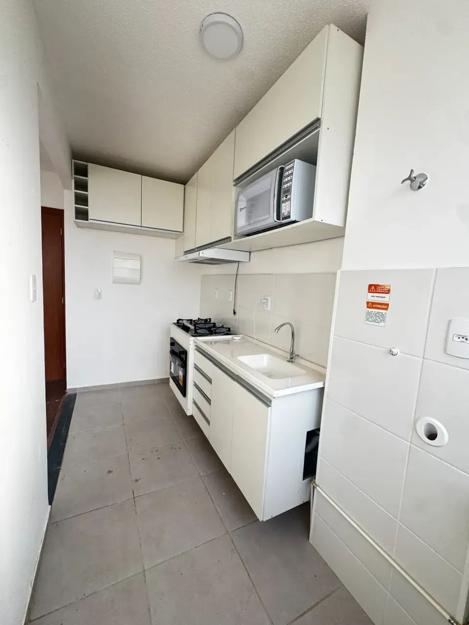 Apartamento Semi Mobiliado - Foto 2