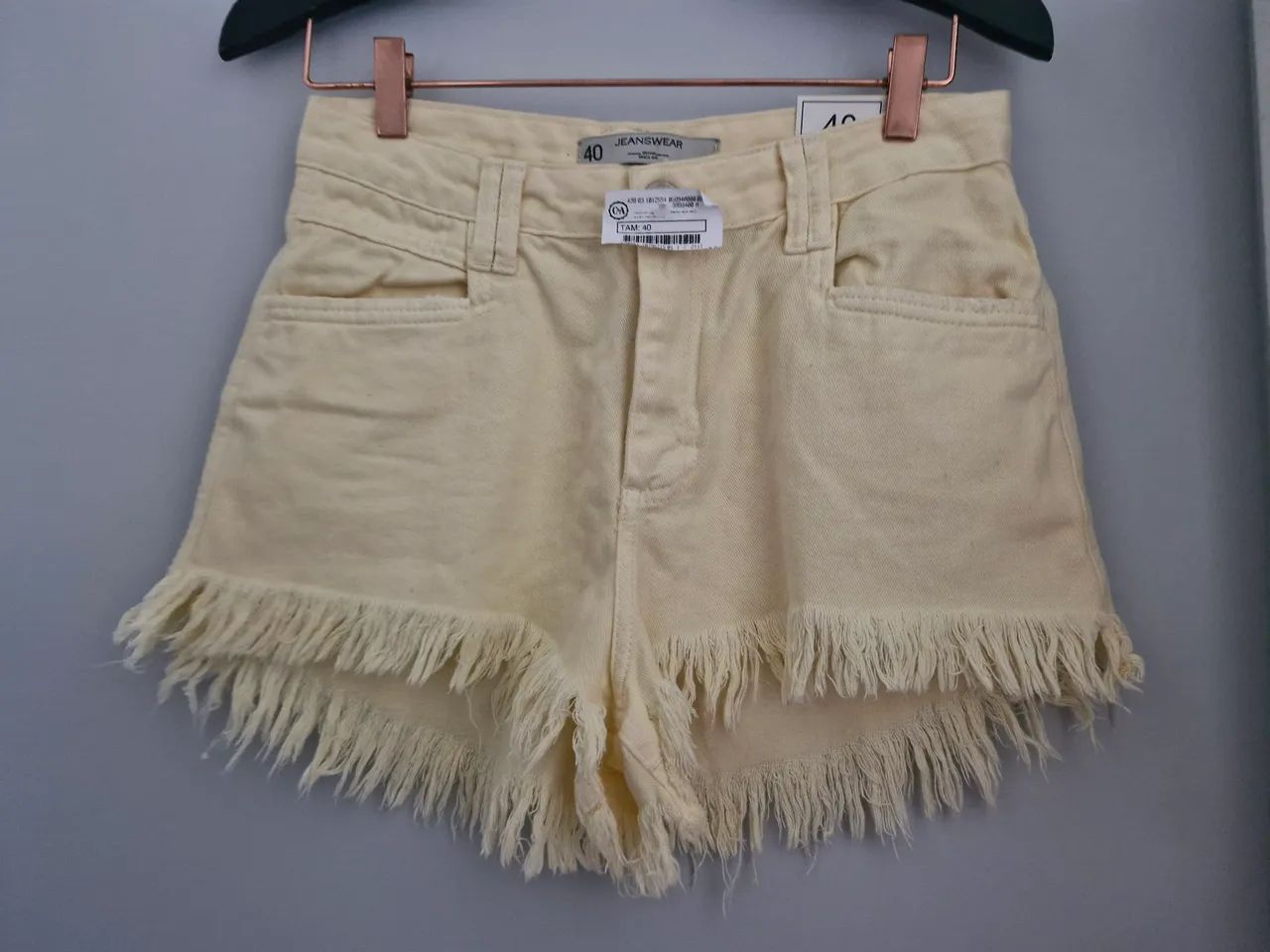 Short Sarja na etiqueta