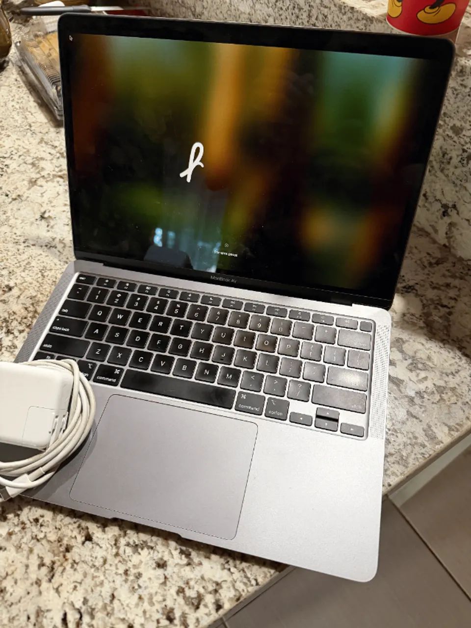 MacBook Air M1 - Excelente estado - Foto 3