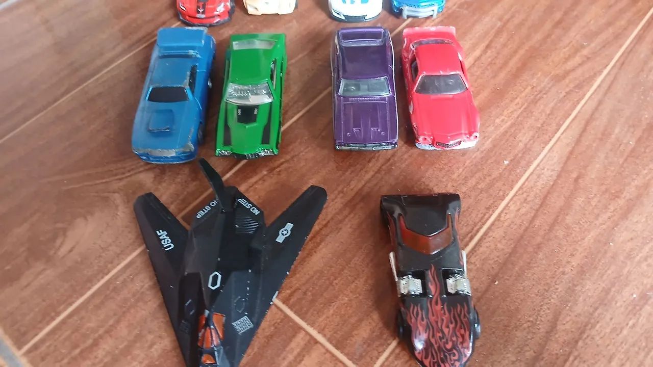 Carrinhos hotwheels  - Foto 2