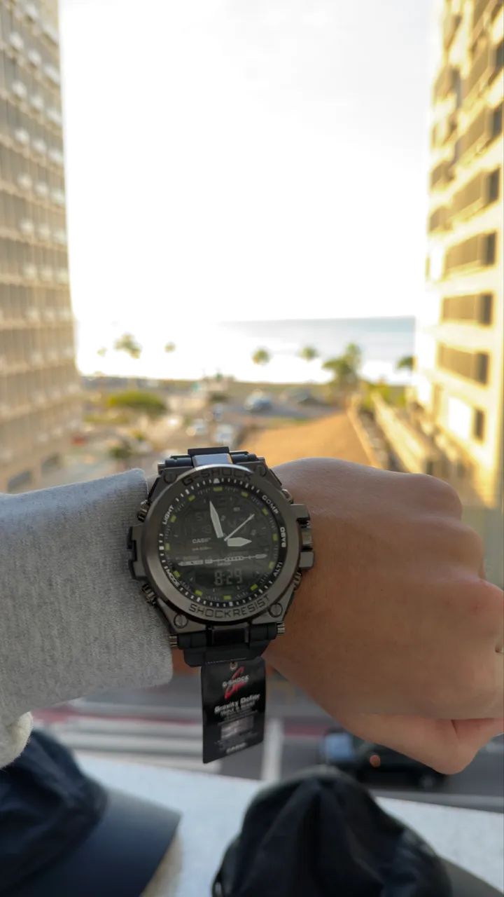 Relógio Casio G-shock Resist W.r. 20 Bar Mtg-s1000d - Foto 2