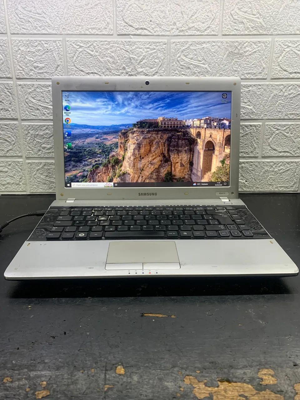 Notebook Samsung (teclado falhando e bateria viciada)