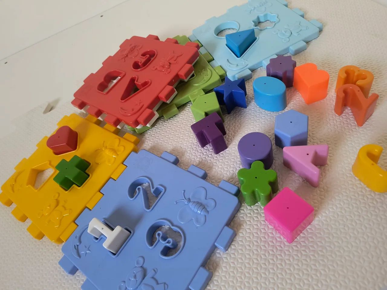 Brinquedo Cubo de Encaixe  - Foto 4