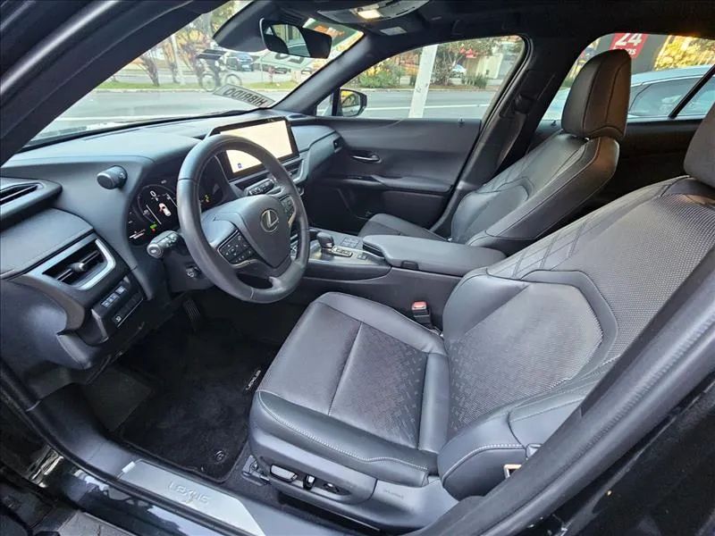 Lexus UX-300h 2.0 16V Aut. (Híbrido), foto 2 de 10