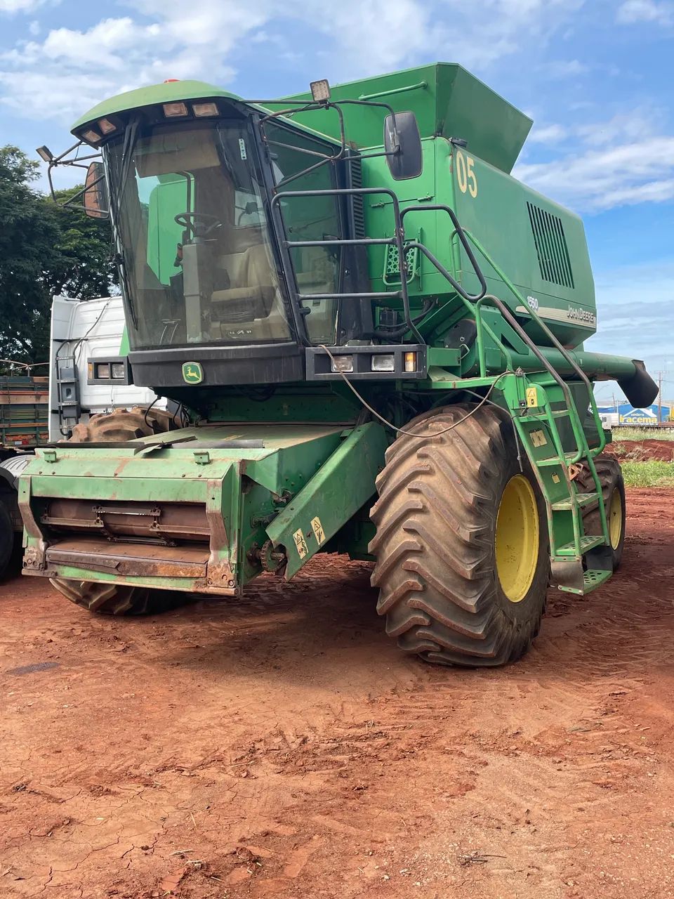 Colheitadeira john deere 1550 Ano 2006