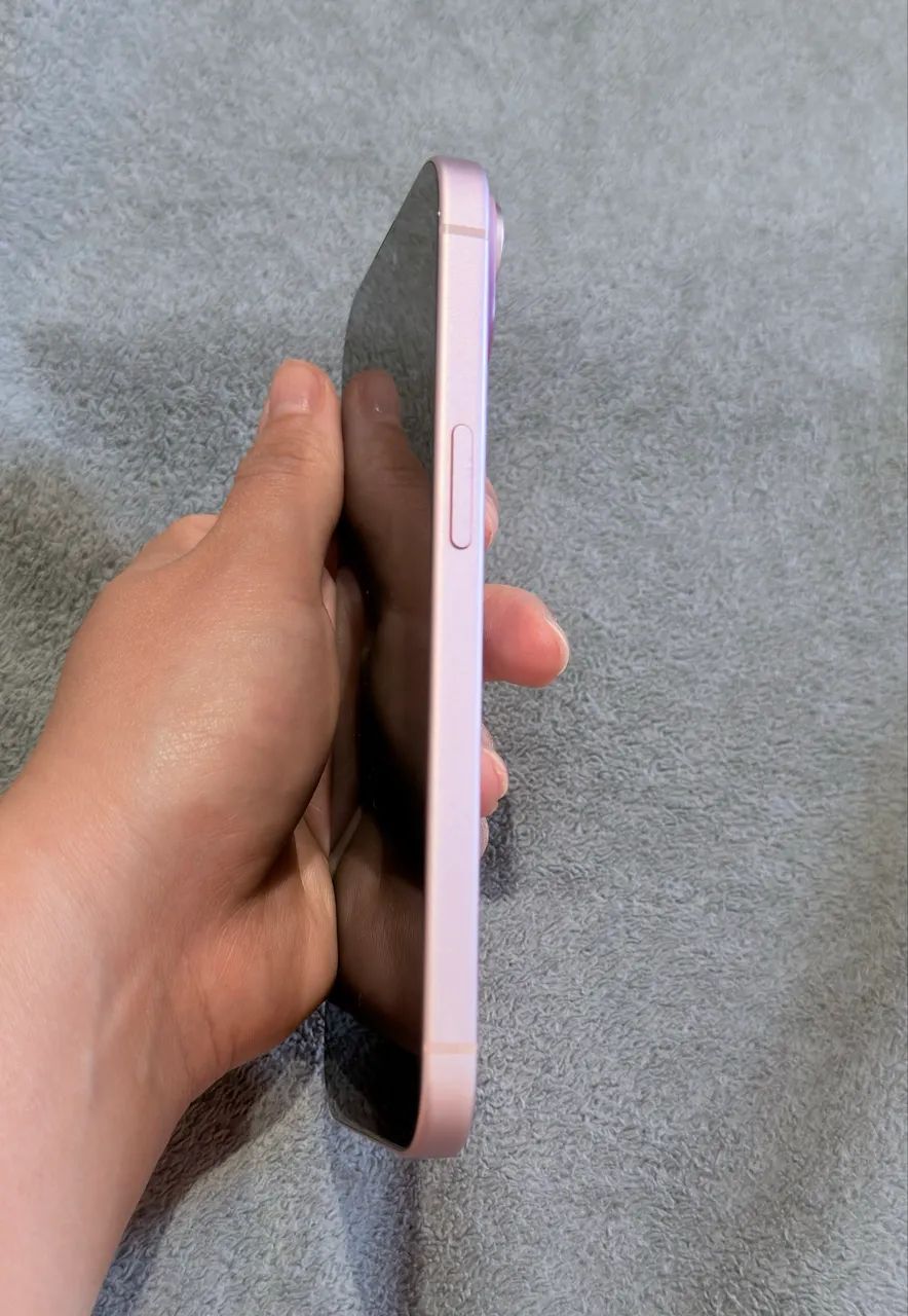 iPhone 15  Armazenamento 128GB - Foto 3