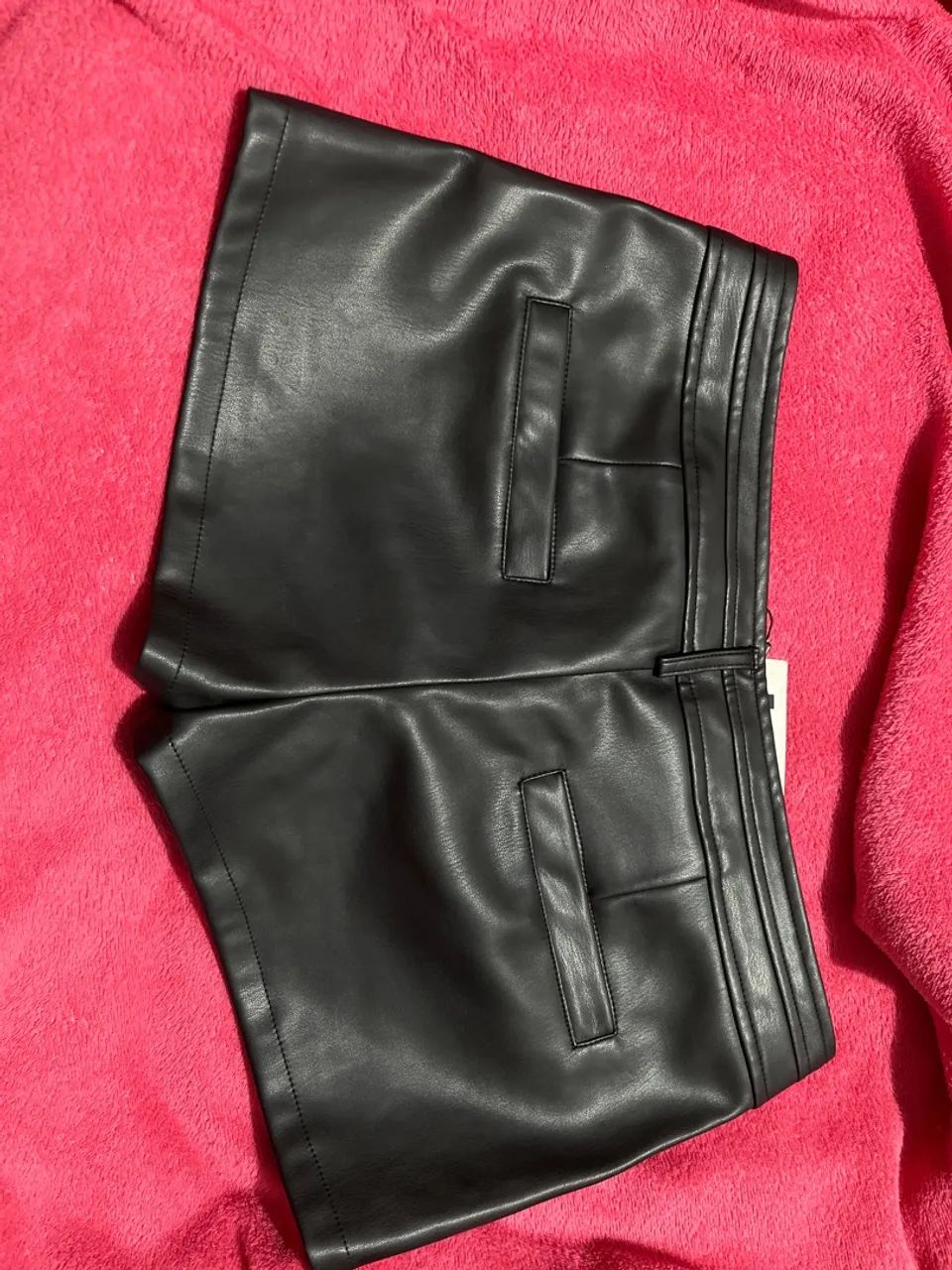 Short de Couro  - Foto 3